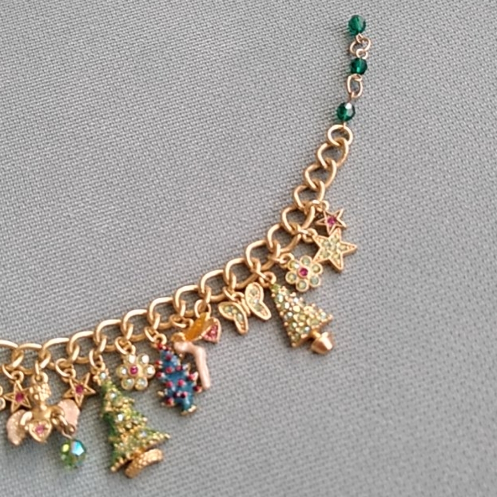 KIRK'S FOLLY CHRISTMAS π BRACELET - Picture 3 of 8